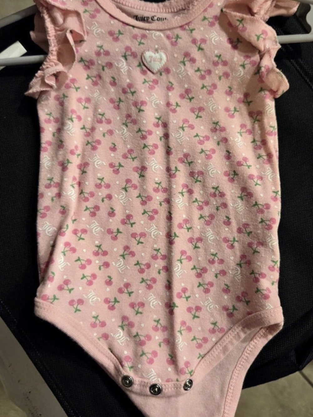 Set Of 2 Juicy Couture Floral Ruffle Bodysuit in Pink Size 6/9M